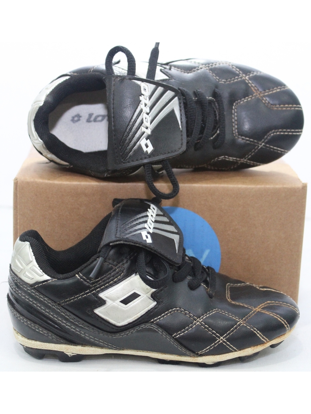 Lotto Youth Soccer Cleats Athletic Boy Girl Shoes White Silver Black Size 12K